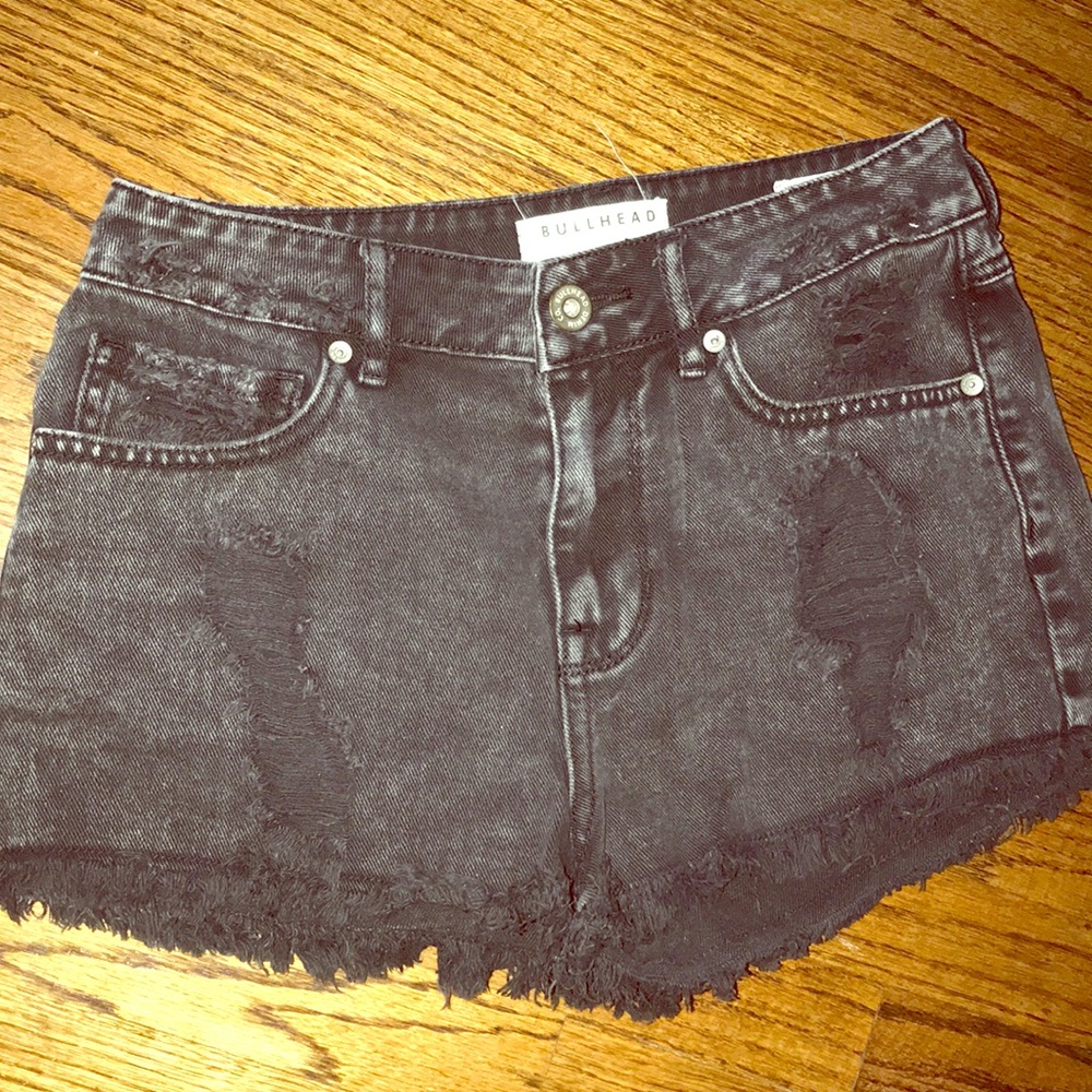 Black Highwaisted Shorts ( Pacsun)